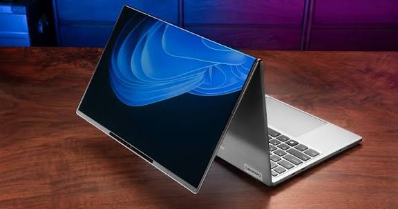 Selamat Datang di Era Baru: Laptop Layar Lipat Curi Perhatian di IFA 2025, Siap Jadi Standar?